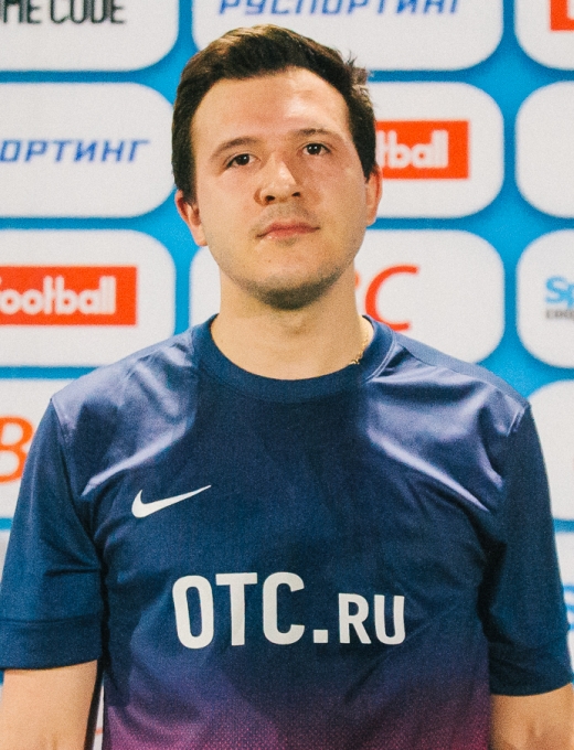Максим Кулешов