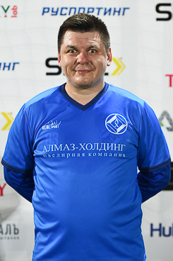 Роман Никишин