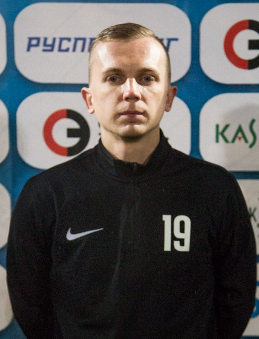 Дмитрий Леонов