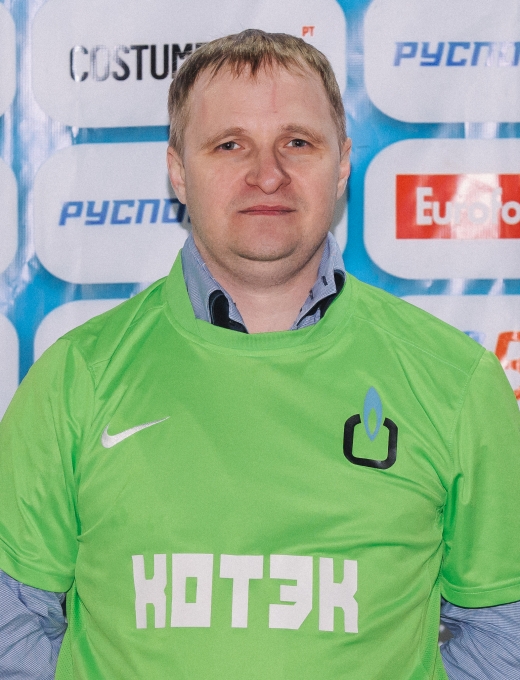 Дмитрий Аверин